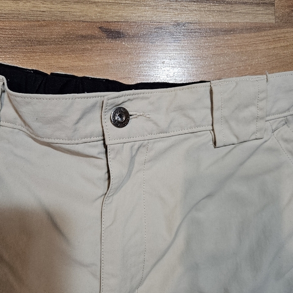 Duluth Trading Co Men’s Shorts XL Khaki Nylon Outdoor Hiking Zip Pocket Utility - Picture 3 of 8